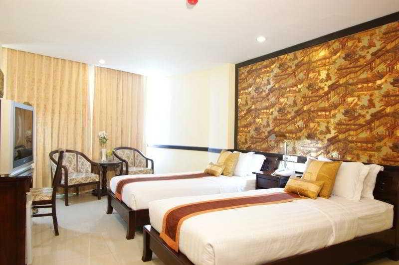 Jomtien Holiday Pattaya Hotel Exterior photo