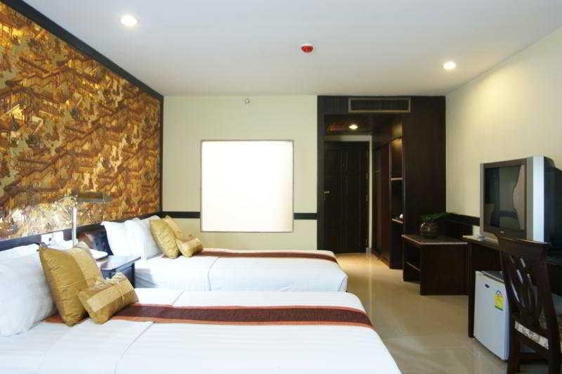 Jomtien Holiday Pattaya Hotel Exterior photo
